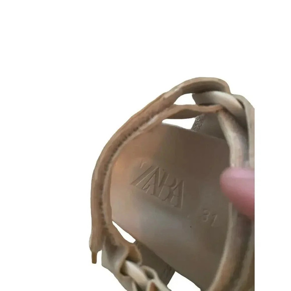 Zara Tan Strappy Adjustable Velcro Open Toe Flat Sandals Size 31 - Picture 4 of 5